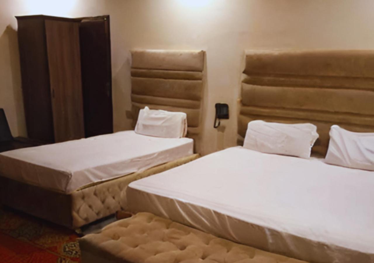Hotel Day In Emporium Lahor Dış mekan fotoğraf